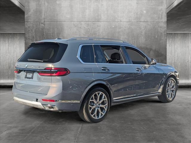 2025 BMW X7 xDrive40i