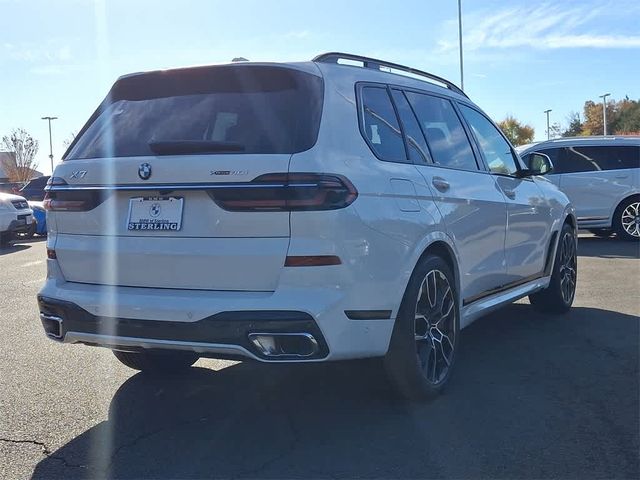 2025 BMW X7 xDrive40i