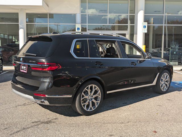 2025 BMW X7 xDrive40i