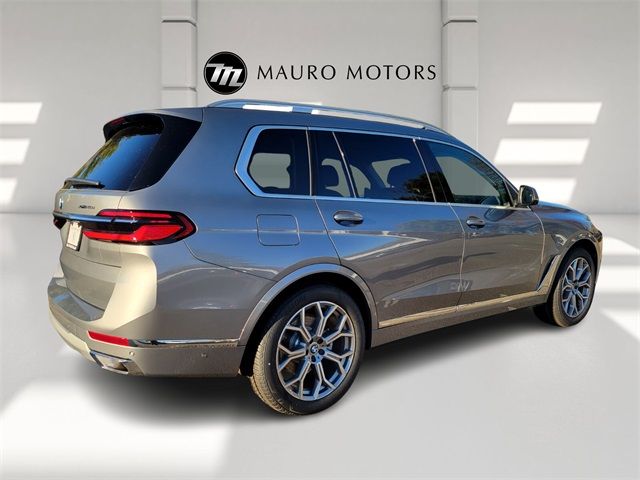 2025 BMW X7 xDrive40i