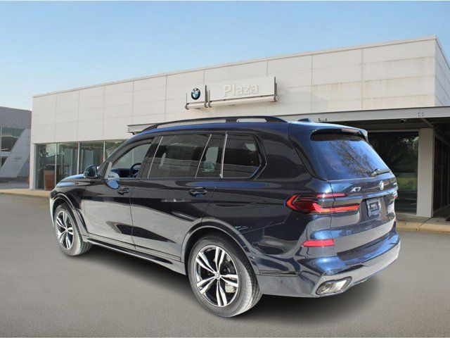 2025 BMW X7 xDrive40i