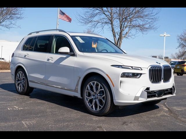 2025 BMW X7 xDrive40i