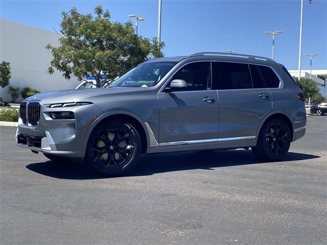 2025 BMW X7 xDrive40i