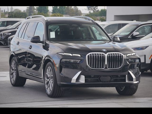 2025 BMW X7 xDrive40i