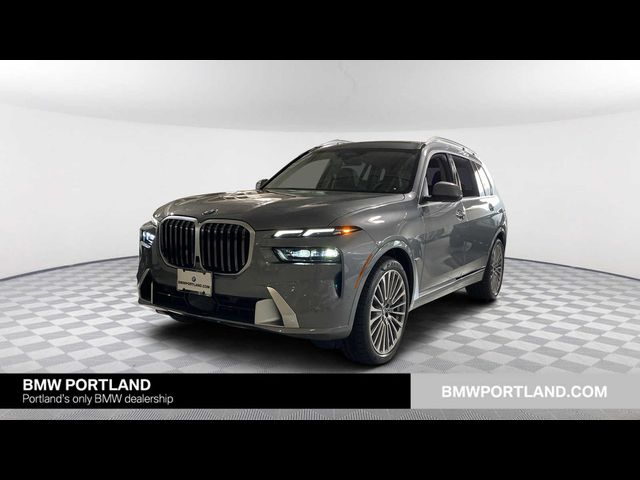 2025 BMW X7 xDrive40i