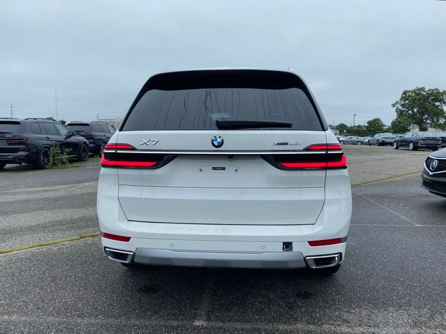 2025 BMW X7 xDrive40i