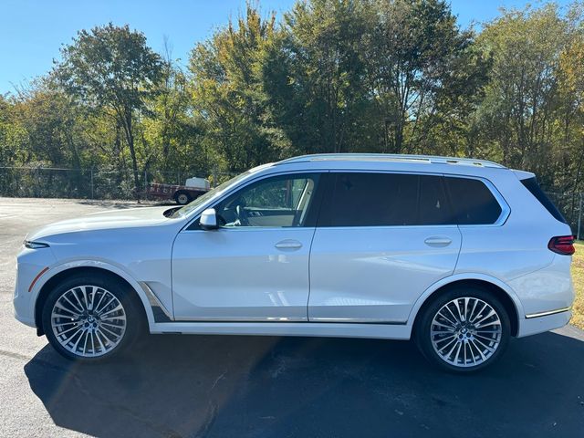 2025 BMW X7 xDrive40i