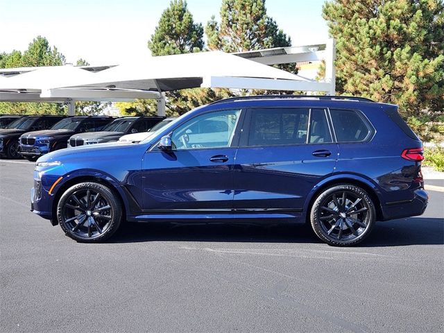 2025 BMW X7 xDrive40i