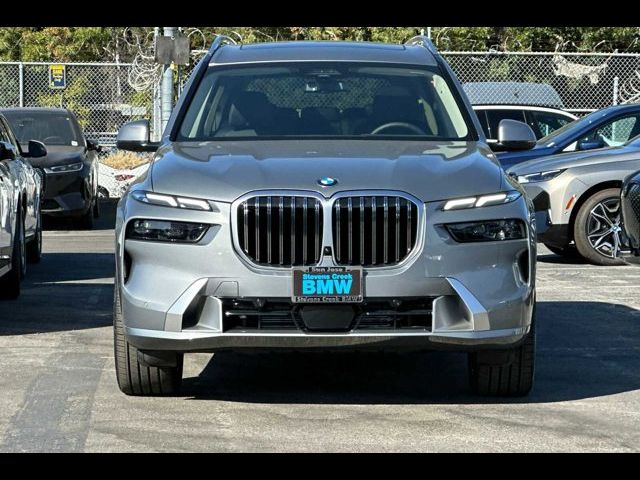 2025 BMW X7 xDrive40i