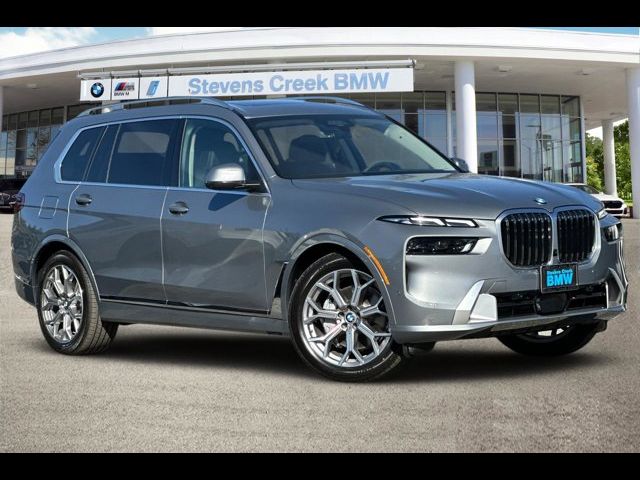 2025 BMW X7 xDrive40i