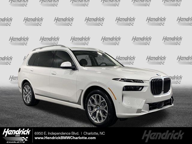 2025 BMW X7 xDrive40i