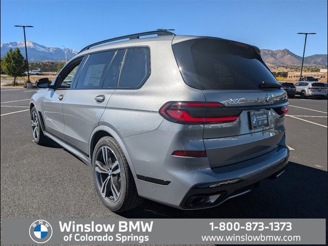 2025 BMW X7 xDrive40i