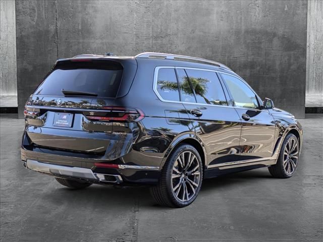 2025 BMW X7 xDrive40i