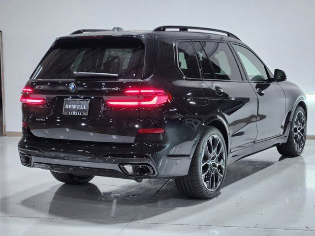 2025 BMW X7 xDrive40i