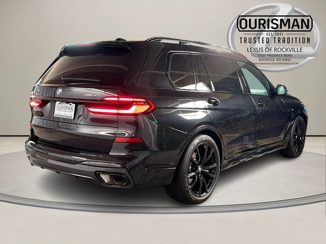 2025 BMW X7 xDrive40i