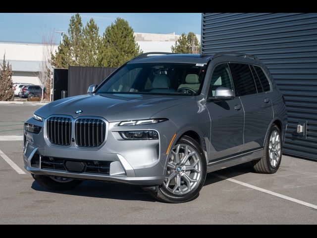 2025 BMW X7 xDrive40i