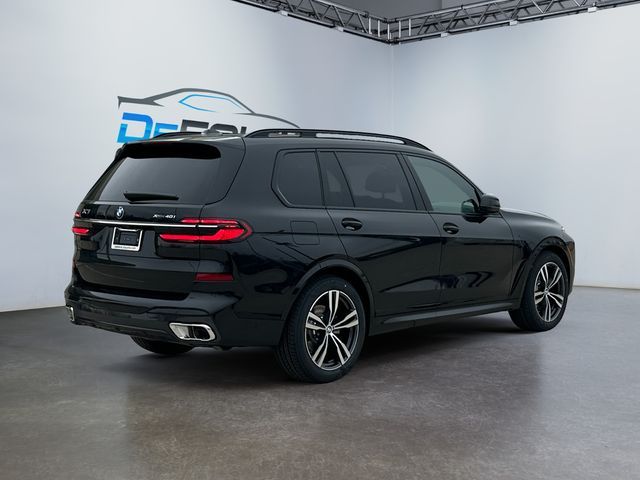 2025 BMW X7 xDrive40i