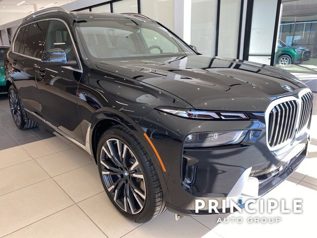 2025 BMW X7 xDrive40i