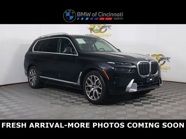 2025 BMW X7 xDrive40i