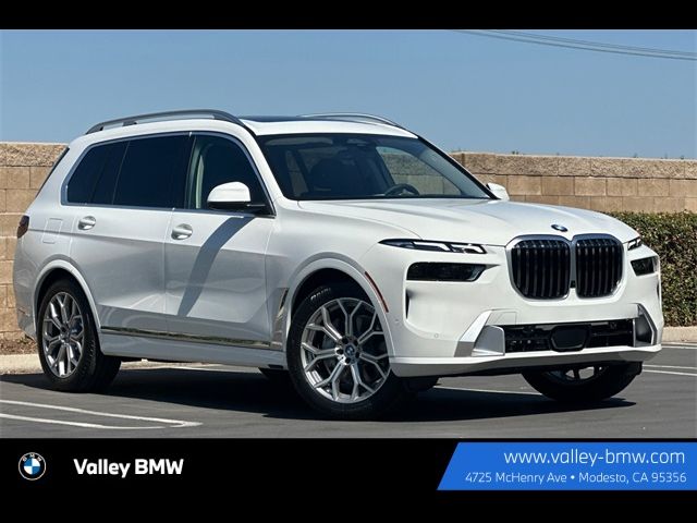 2025 BMW X7 xDrive40i