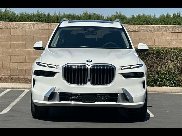 2025 BMW X7 xDrive40i