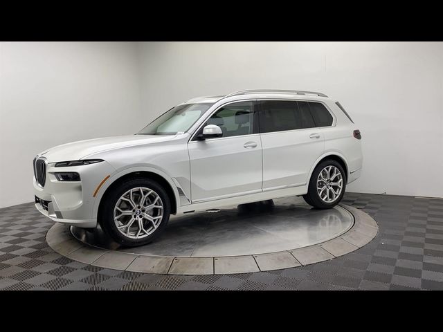 2025 BMW X7 xDrive40i