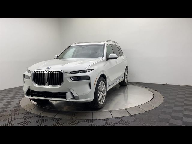 2025 BMW X7 xDrive40i