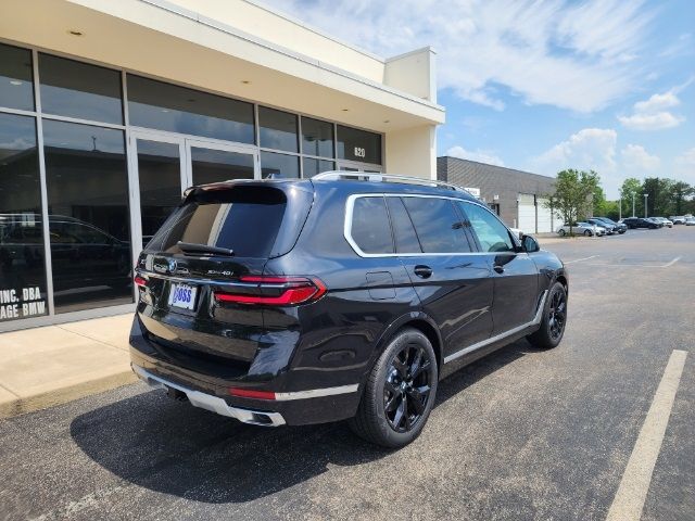 2025 BMW X7 xDrive40i