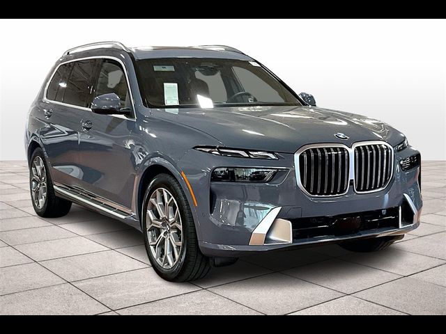 2025 BMW X7 xDrive40i