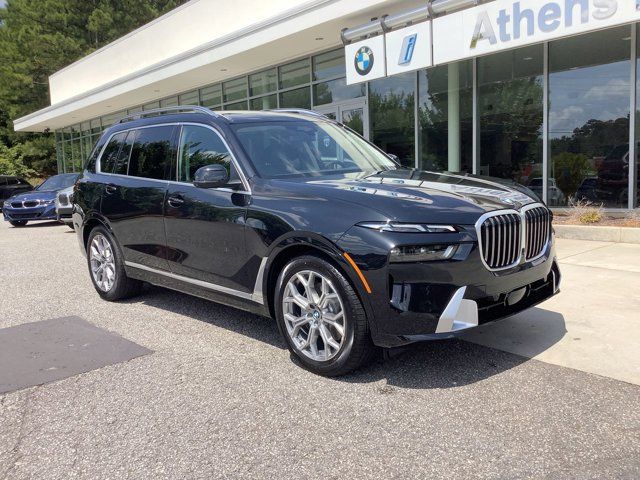 2025 BMW X7 xDrive40i