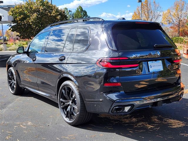 2025 BMW X7 xDrive40i