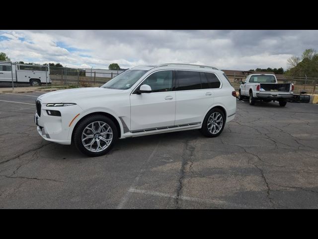 2025 BMW X7 xDrive40i