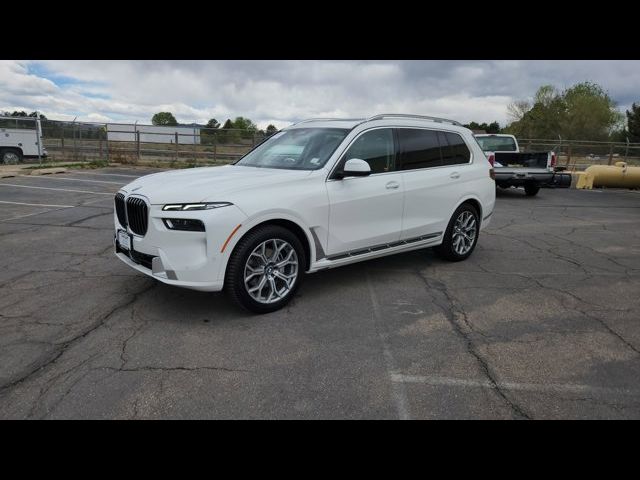 2025 BMW X7 xDrive40i
