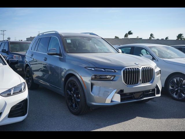 2025 BMW X7 xDrive40i