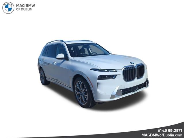 2025 BMW X7 xDrive40i