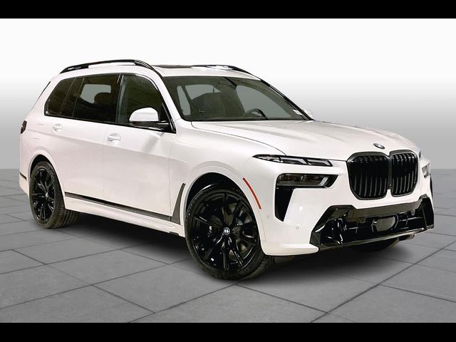 2025 BMW X7 xDrive40i