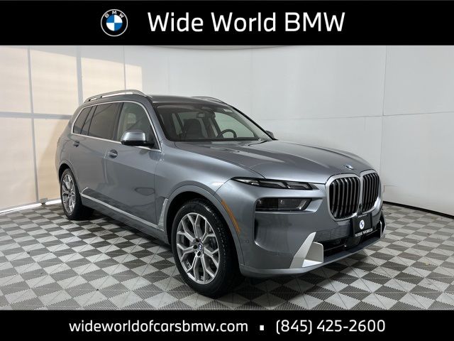 2025 BMW X7 xDrive40i