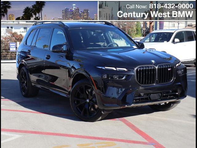 2025 BMW X7 M60i