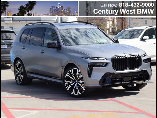 2025 BMW X7 M60i