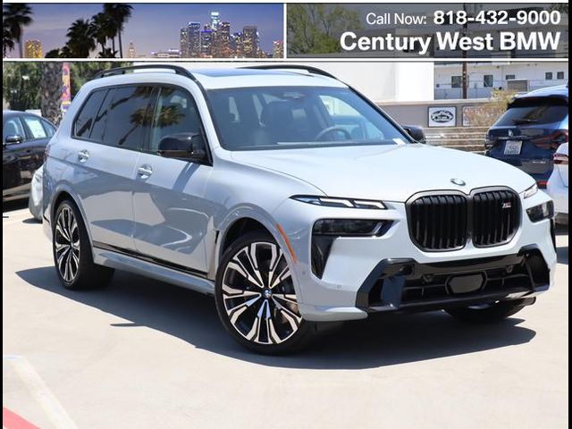 2025 BMW X7 M60i