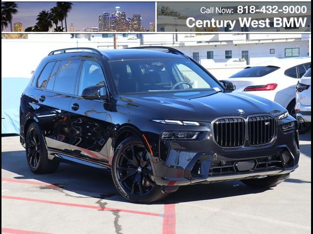 2025 BMW X7 M60i