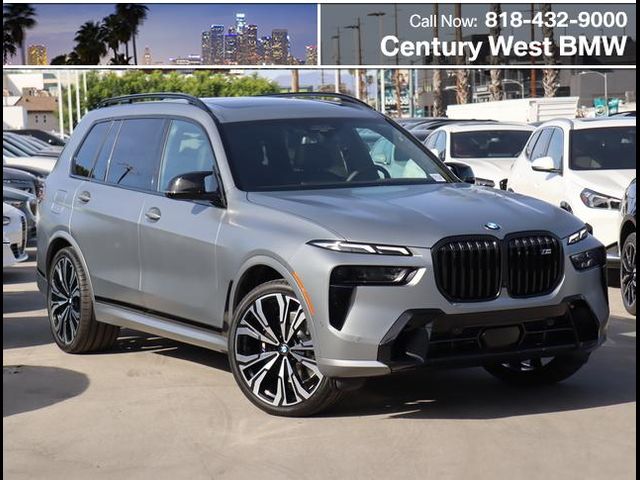 2025 BMW X7 M60i