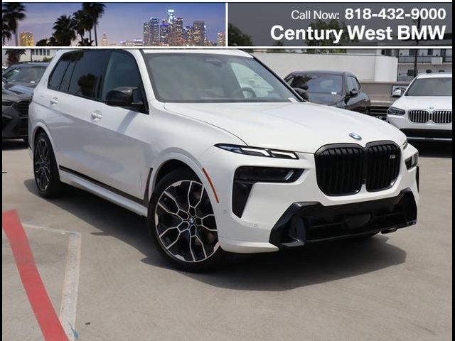 2025 BMW X7 M60i