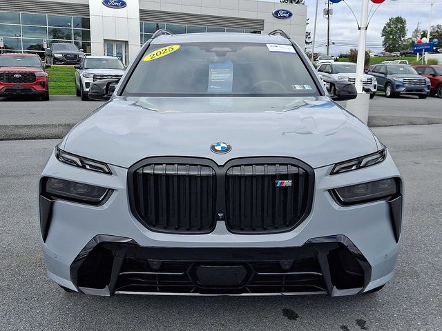 2025 BMW X7 M60i