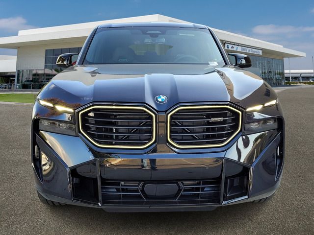 2025 BMW XM Base