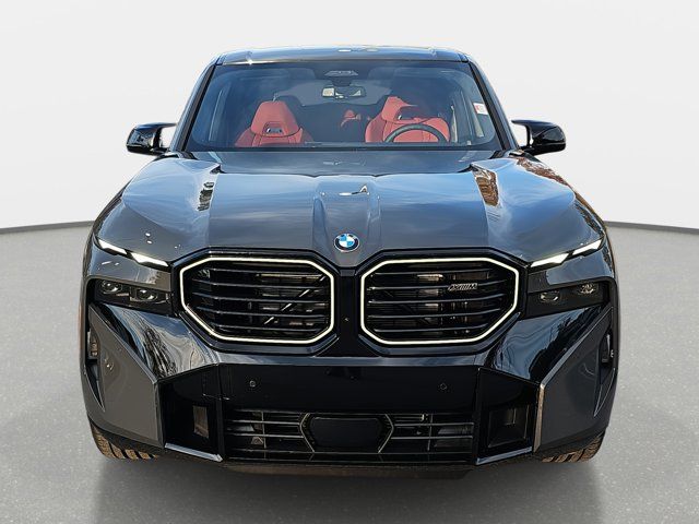 2025 BMW XM Base