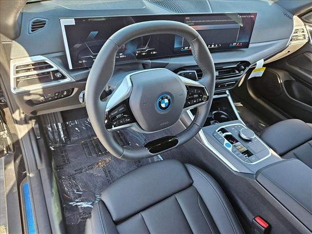 2025 BMW i4 eDrive40