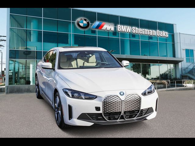 2025 BMW i4 eDrive40