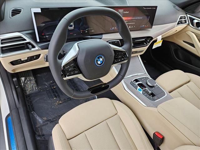 2025 BMW i4 eDrive40