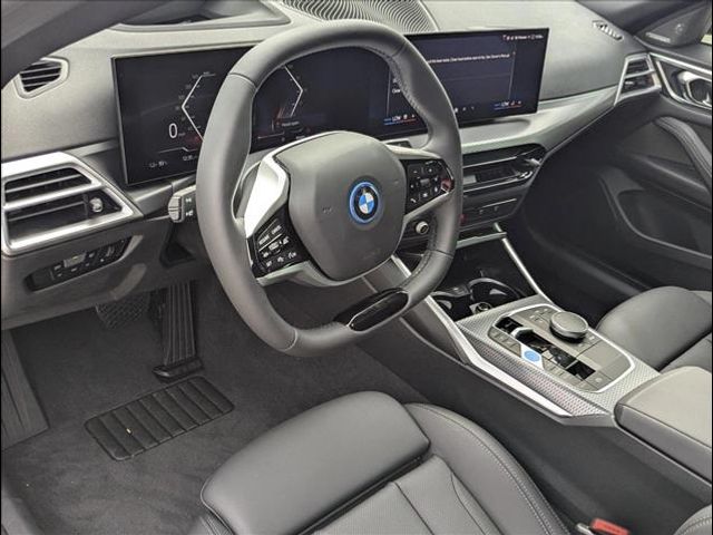 2025 BMW i4 eDrive40